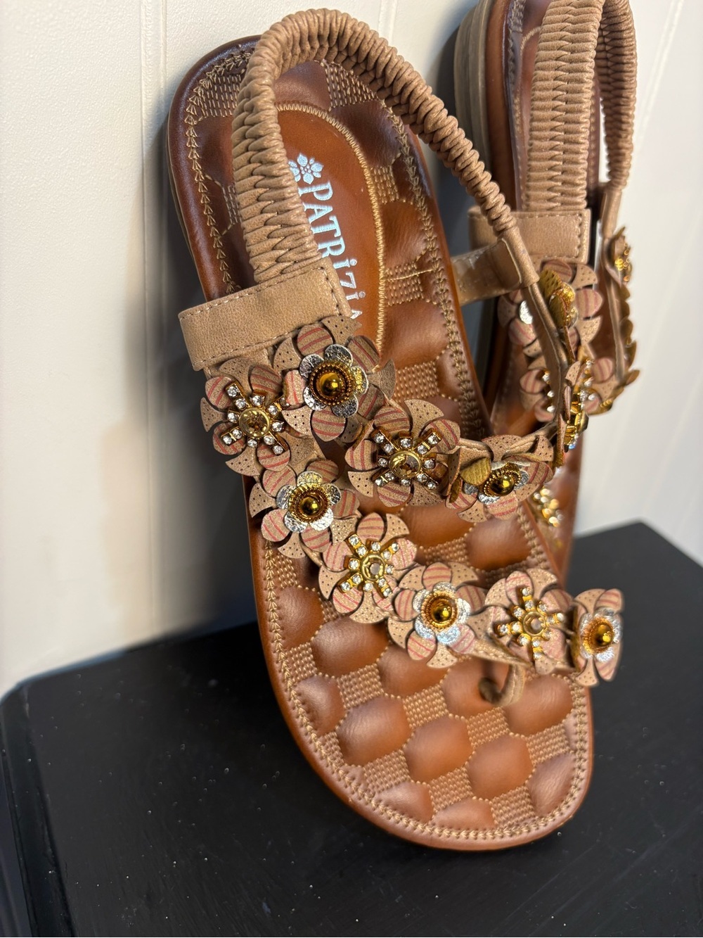 Patrizia Floral Embellished Comfort Sandals Women’s Size 38 Boho Cottagecore